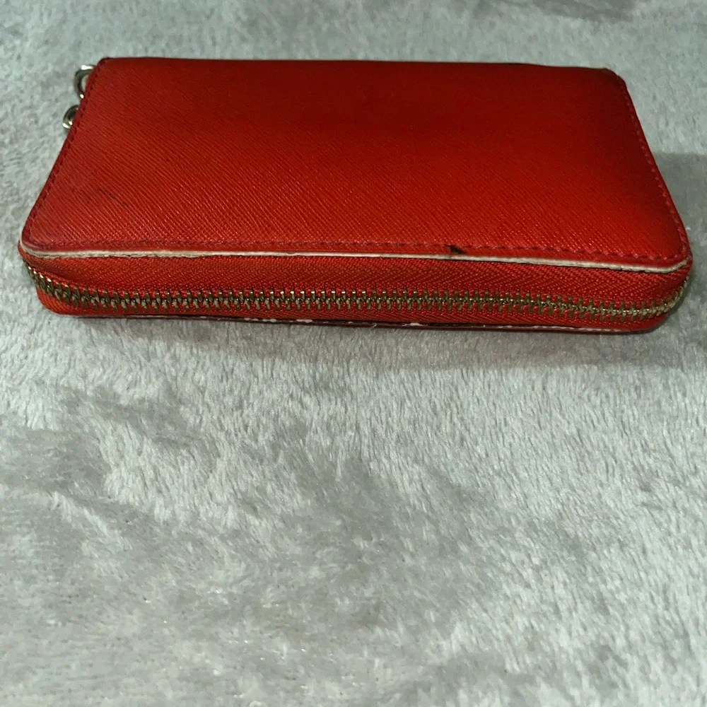 Michael Kors Vibrant Red/ Orange Wallet GUC